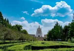 Liuyanghe Wedding Cultural Park