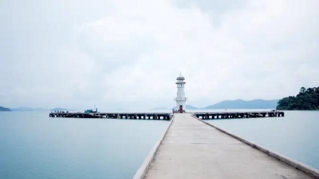 Zhuhai Bathing Beach Lighthouse