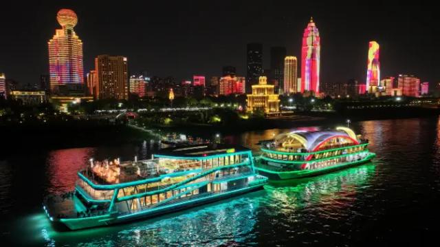 Wuhan Liangjiang Cruise (Night Cruise on Yangtze River)