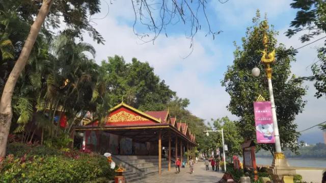 Xishuangbanna Binjiang Park