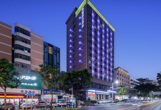 Alice Boutique Hotel (Shenzhen Baoan Honglang North Metro Station)