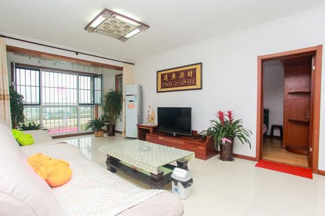 Qingdao Golden Beach Haishangju Holiday Homestay