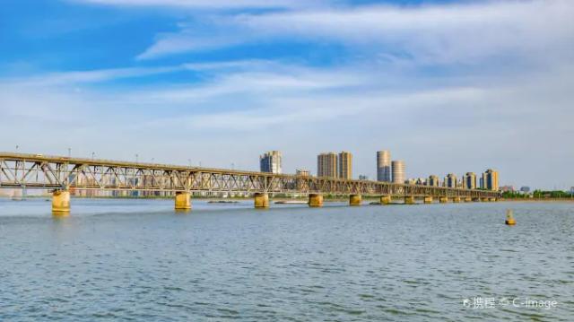 Qiantang River Bridge