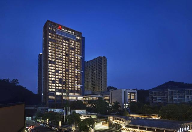 Zhuhai Marriott Hotel (Lovers Road, Xiangluwan Road)