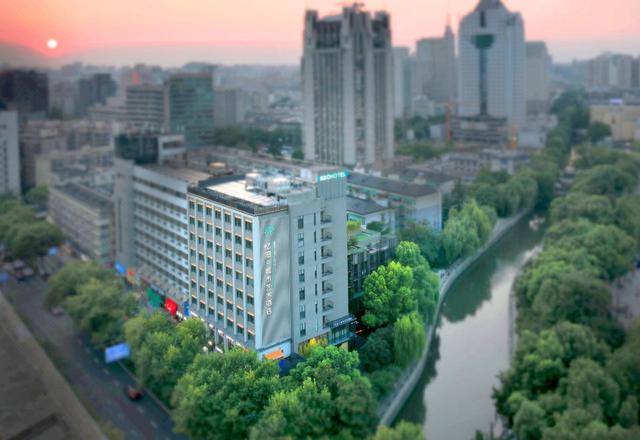 EBO Hotel(Hangzhou West Lake Wulin Square Store)