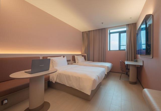 Hanting Hotel (Xiamen Airport Huli Avenue Branch)