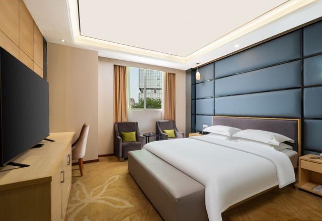 Shenzhen Hua Dingsheng Hotel (Gushu Subway Station, Shenzhen Airport)