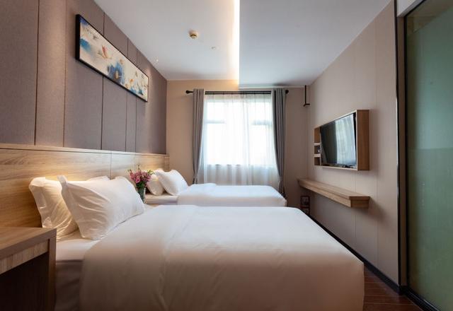 Wenxing Hotel (Guangzhou Beijing Road Pedestrian Street Haizhu Square Subway Station)