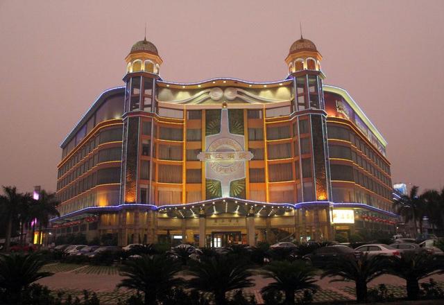 The Dynast's Hotel