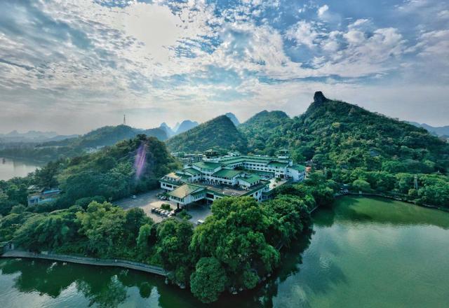 Guilin Park Hotel