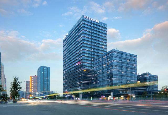 the Mulian Hotel of Suzhou North Railway Station