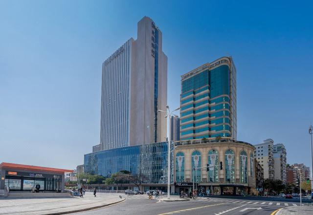 Meilun Jinyue Hotel (Xiamen Zhongshan Road Wenzao Subway Station)