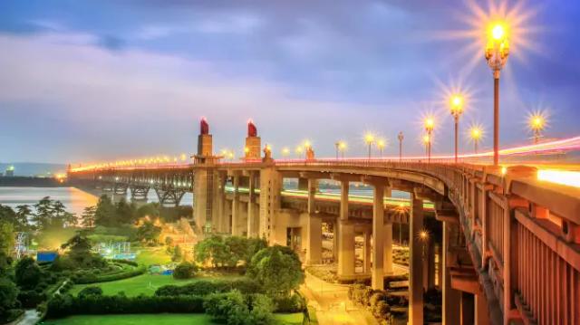 Nanjing Yangtze River Bridge