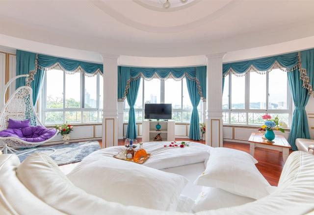 Gulangyu Yunzhichen Seaview Garden Hotel (Bagualou Sanqiutian Wharf)