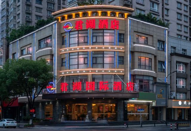 Junhu Xsmart Hotel （Yiwu International Trade City Store）