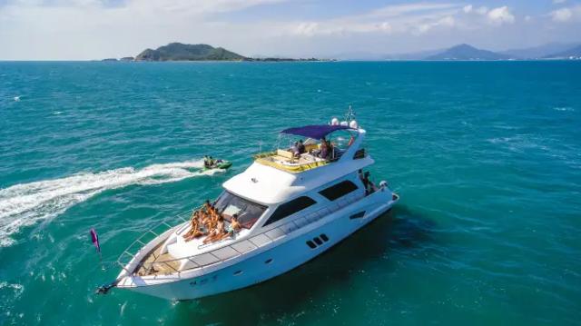 Dadonghai Xinghua Yacht Leasing (Xinghua Yacht Wharf)